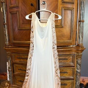 Elegant White Lace Evening Dress